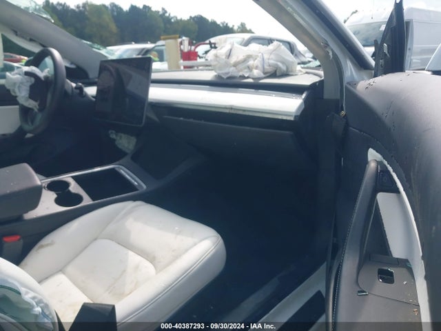 2021 TESLA MODEL 3 5YJ3E1EB7MF868891 Photo 4
