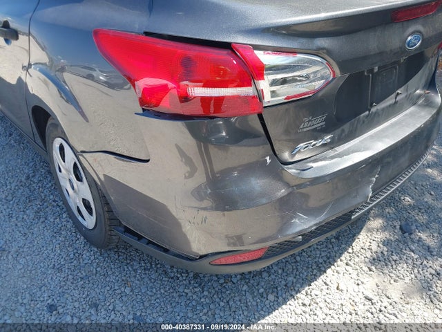 Ford FOCUS S 2016 1FADP3E27GL261889 Image 6