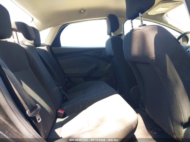Ford FOCUS S 2016 1FADP3E27GL261889 Image 8
