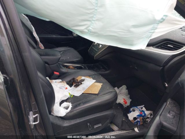 5LMCJ1C90KUL04377 Lincoln Mkc Standard