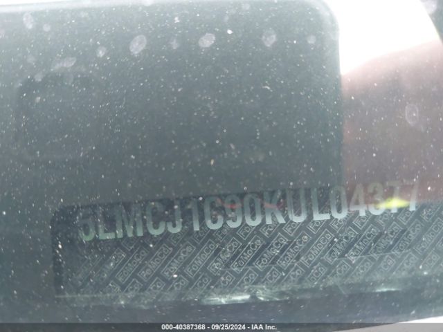 5LMCJ1C90KUL04377 Lincoln Mkc Standard