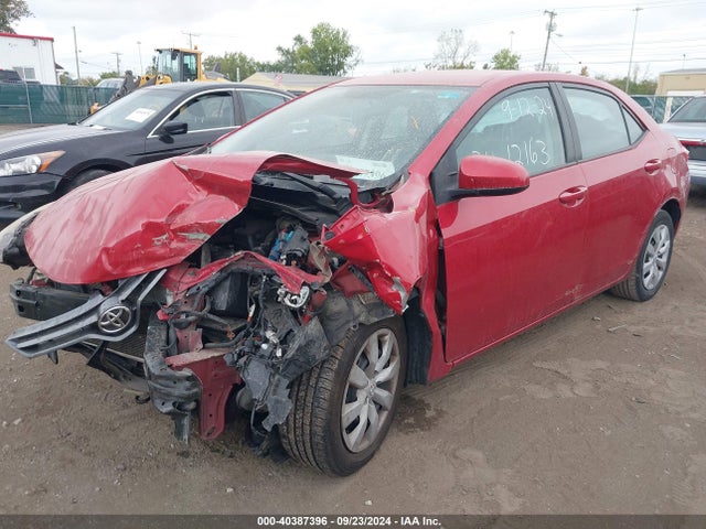Toyota COROLLA LE 2015 2T1BURHEXFC310768 Image 2