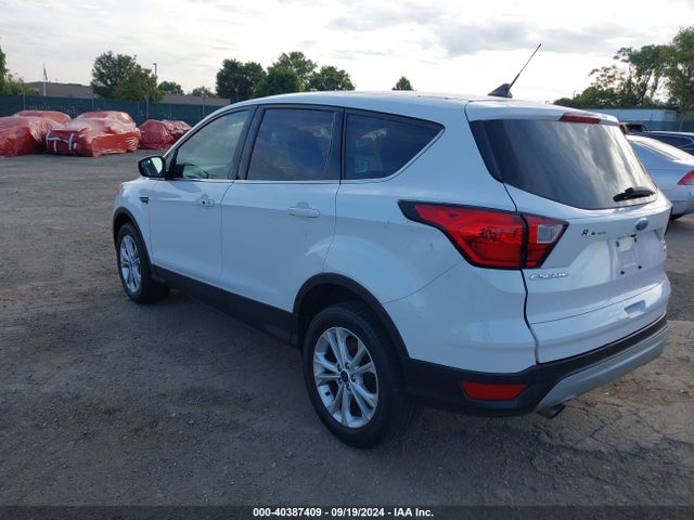 Ford ESCAPE SE 2019 1FMCU0GD0KUC36827 Image 3