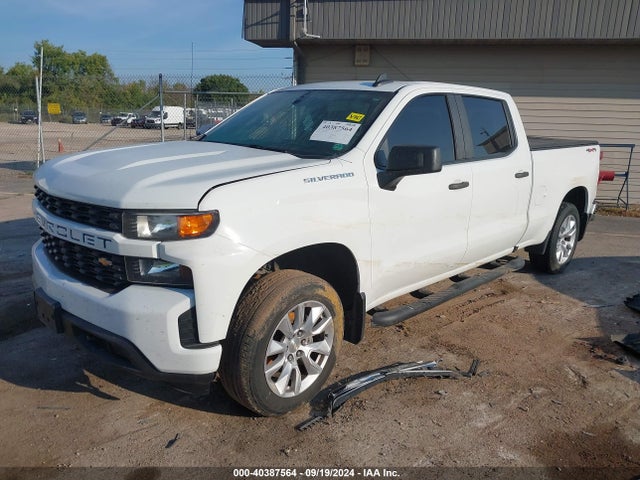 Chevrolet Silverado 1500 Custom 2019 1GCUYBEF3KZ429019 Image 2