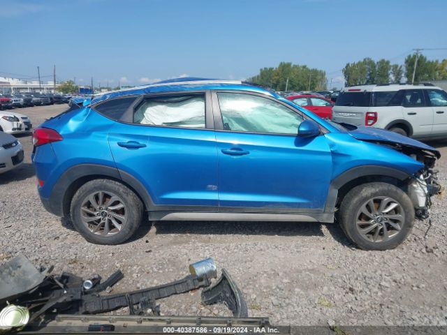 KM8J3CA40HU497758 Hyundai TUCSON SE