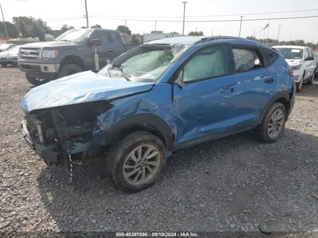 KM8J3CA40HU497758 Hyundai TUCSON SE
