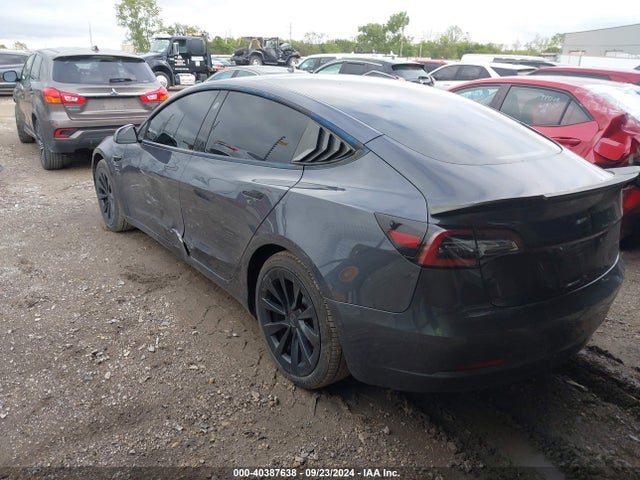 2022 TESLA MODEL 3 5YJ3E1EB1NF211005 Photo 2