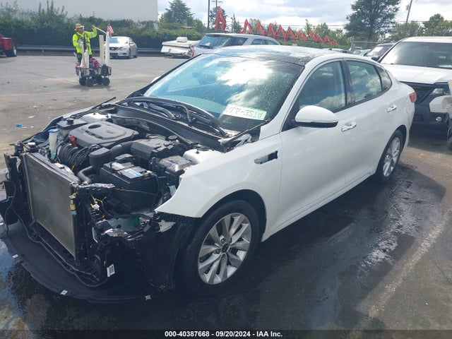 KIA OPTIMA EX 2018 5XXGU4L31JG187488 Image 2