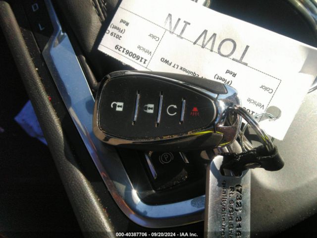 3GNAXJEV1KS599424 Chevrolet EQUINOX LT