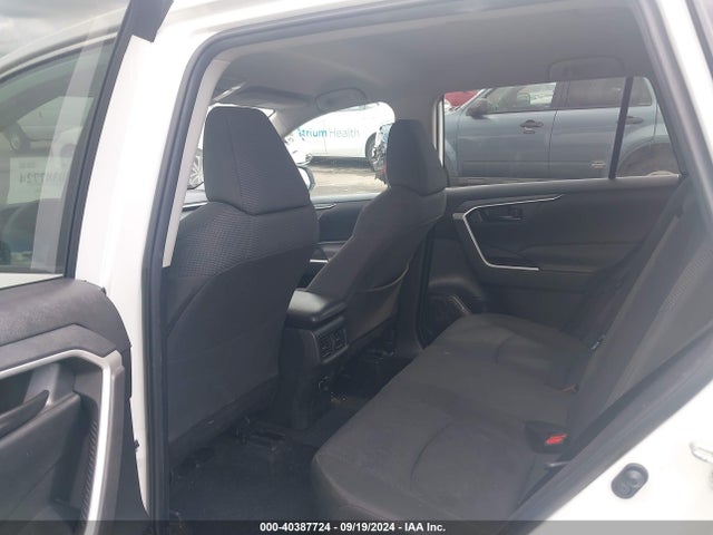 Toyota RAV4 LE 2022 2T3H1RFV7NC188382 Image 8