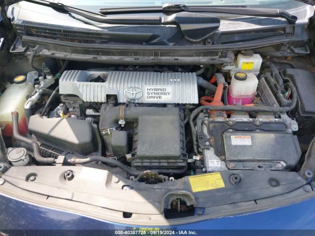 JTDKN3DU8E1738316 Toyota Prius Four
