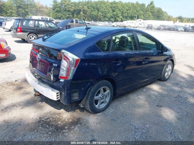 JTDKN3DU8E1738316 Toyota Prius Four