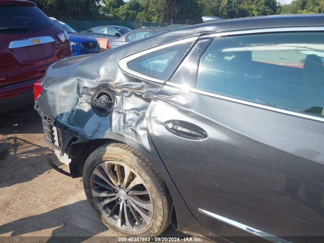 1G4ZR5SS0HU177415 Buick Lacrosse Premium