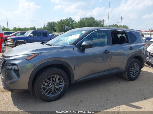5N1BT3AA2RC716219 Nissan Rogue S Fwd