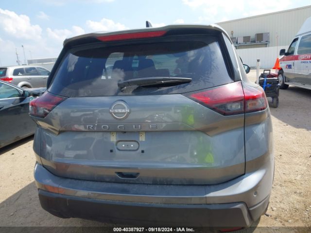 5N1BT3AA2RC716219 Nissan Rogue S Fwd