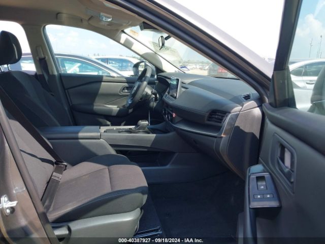 5N1BT3AA2RC716219 Nissan Rogue S Fwd