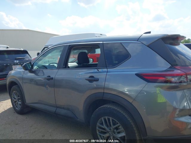 5N1BT3AA2RC716219 Nissan Rogue S Fwd