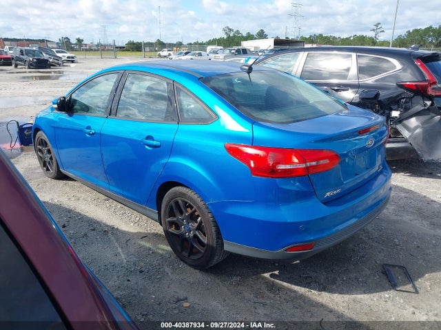 Ford FOCUS SE 2016 1FADP3F22GL309717 Image 3