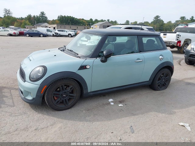 2012 MINI COOPER S WMWSV3C56CTY26094 Photo 1