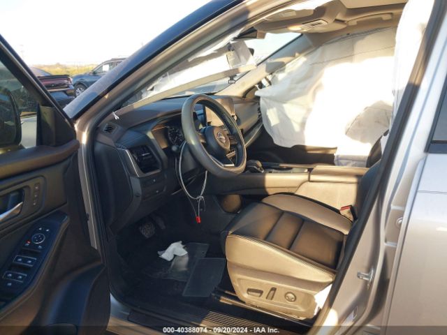 JN8BT3CAXPW001092 Nissan Rogue Sl Fwd