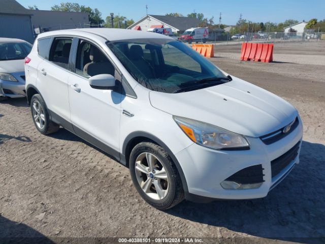 1FMCU0GX0EUB73288 Ford ESCAPE SE