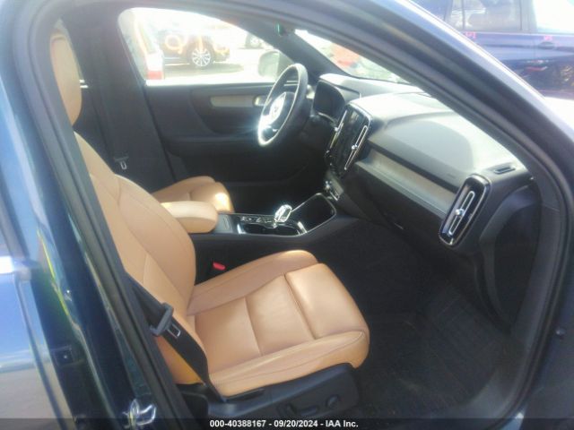 2019 VOLVO XC40 YV4162UL0K2124955 Photo 4