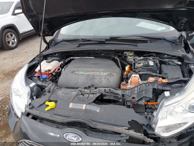 Ford FOCUS ELECTRIC 2018 1FADP3R48JL317678 Image 10