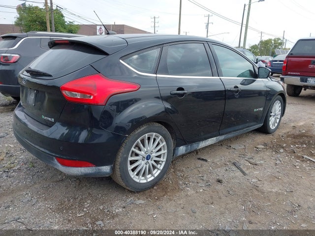 Ford FOCUS ELECTRIC 2018 1FADP3R48JL317678 Image 4