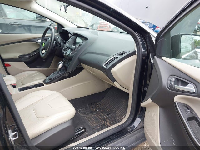 Ford FOCUS ELECTRIC 2018 1FADP3R48JL317678 Image 5