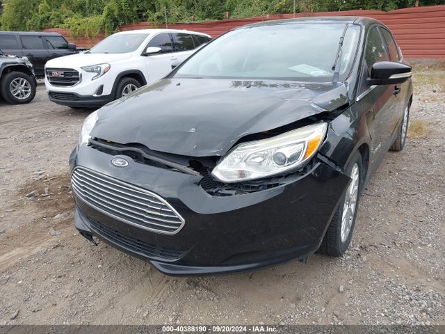 Ford FOCUS ELECTRIC 2018 1FADP3R48JL317678 Image 6