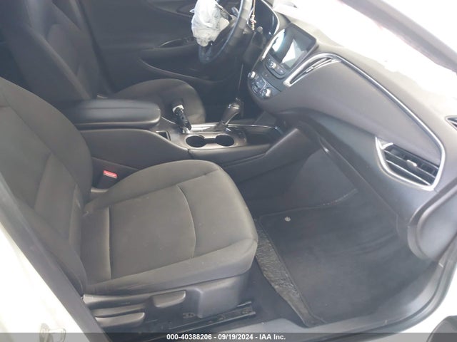 1G1ZE5ST8HF123432 Chevrolet MALIBU 1LT