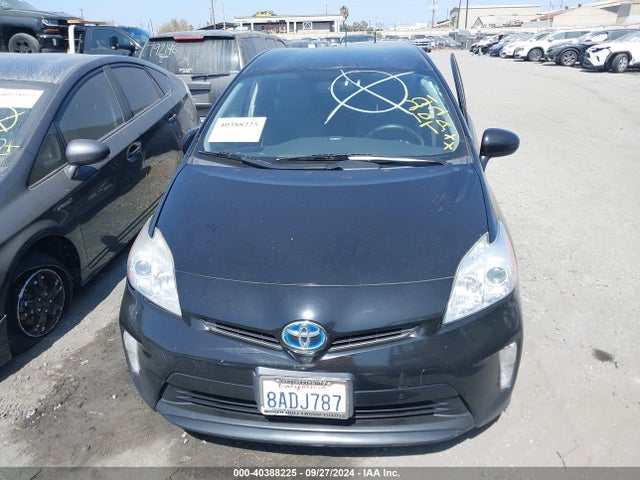JTDKN3DU3F1914030 Toyota Prius Three