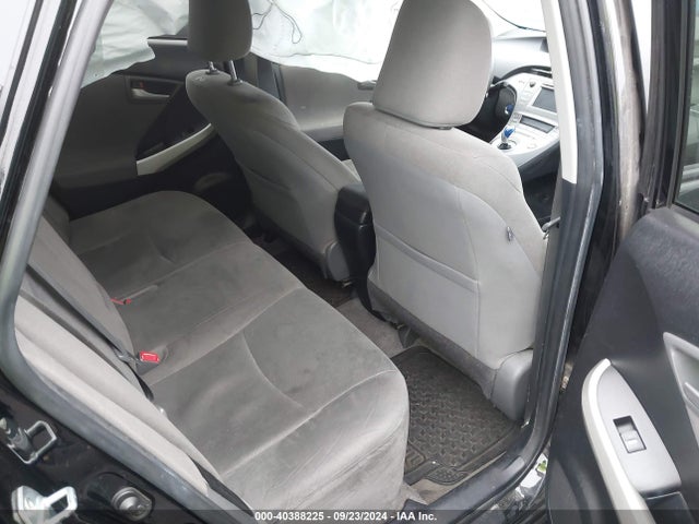 JTDKN3DU3F1914030 Toyota Prius Three