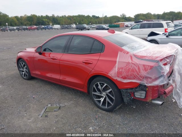 7JRA22TK6KG010020 Volvo S60 T6 Momentum