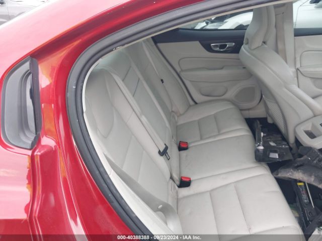 7JRA22TK6KG010020 Volvo S60 T6 Momentum