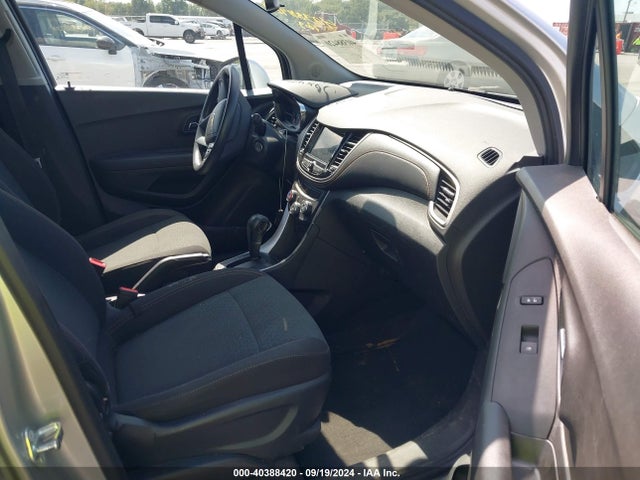 Chevrolet TRAX LS 2018 3GNCJKSB0JL213241 Image 5