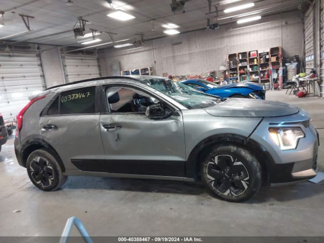 KNDCR3L14P5029555 KIA Niro Ev Wind