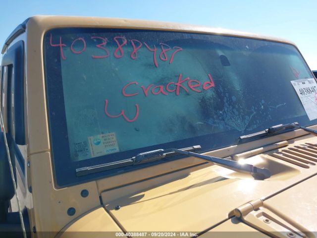 1C4BJWDG4EL227939 Jeep Wrangler Unlimited Sport