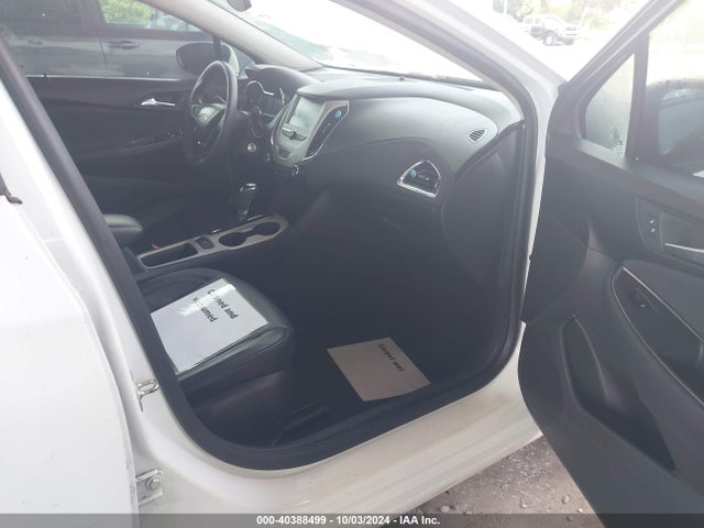 1G1BC5SM4H7188997 Chevrolet Cruze Ls Auto