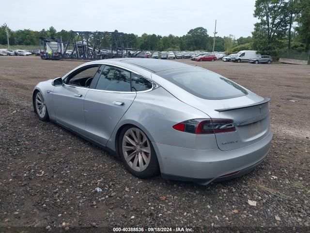 5YJSA1H24EFP64847 Tesla Model S P85d
