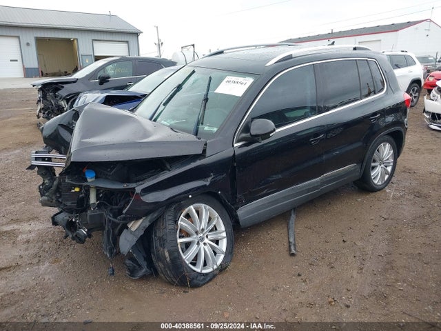 WVGAV7AX2FW580430 Volkswagen Tiguan Sel