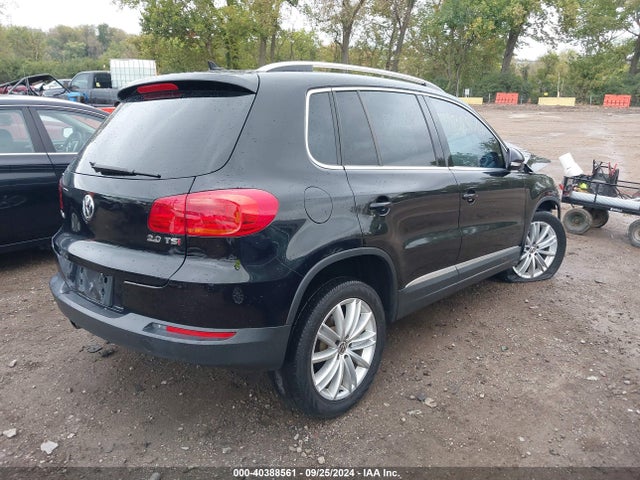WVGAV7AX2FW580430 Volkswagen Tiguan Sel