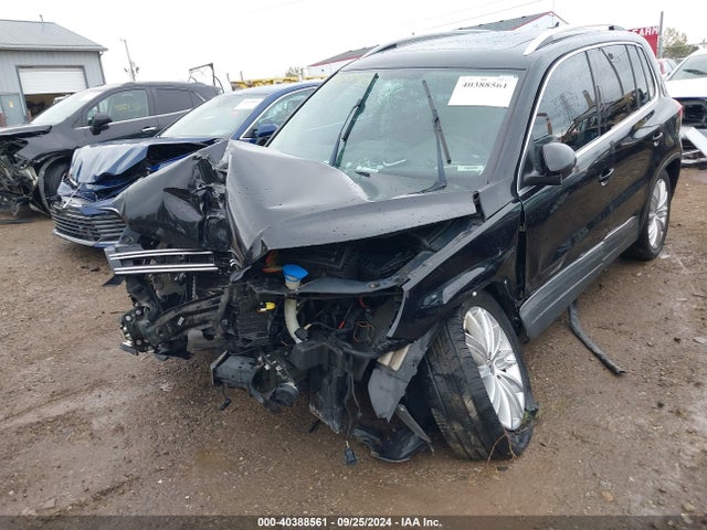 WVGAV7AX2FW580430 Volkswagen Tiguan Sel