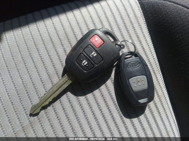 Toyota Rav4 Xle 2015 2T3RFREVXFW340033 Image 11