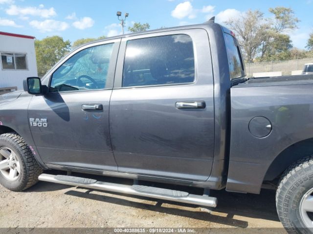 1C6RR7LG5HS840331 RAM 1500 Big Horn  4x4 5'7 Box