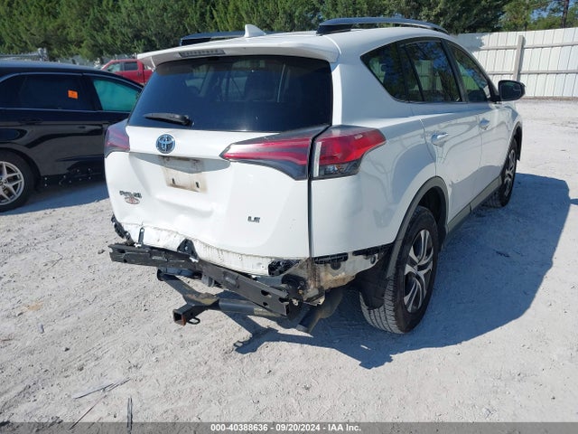 Toyota RAV4 LE 2017 JTMZFREV7HJ701462 Image 17