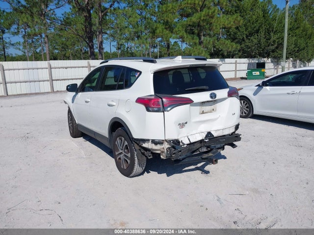 Toyota RAV4 LE 2017 JTMZFREV7HJ701462 Image 3