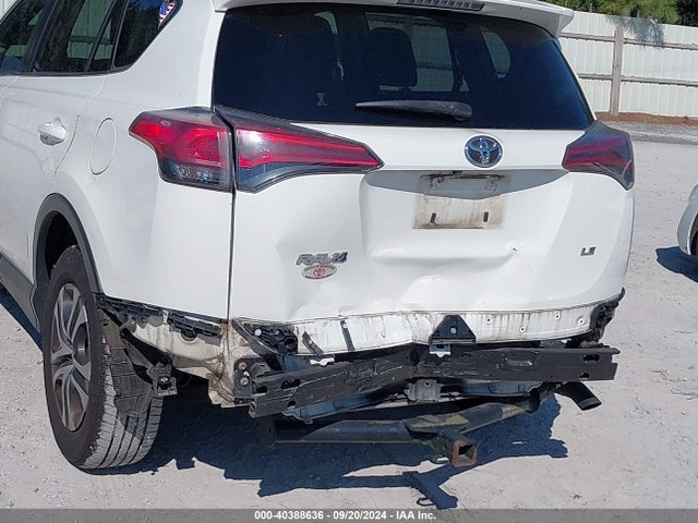 Toyota RAV4 LE 2017 JTMZFREV7HJ701462 Image 6
