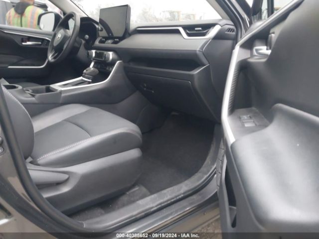 2T3C1RFV8PC231723 Toyota Rav4 Xle Premium