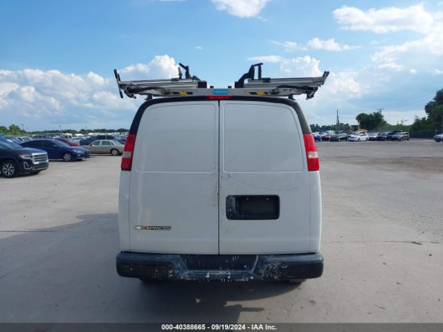 1GCWGAFP9J1332868 Chevrolet Express 2500 Work Van